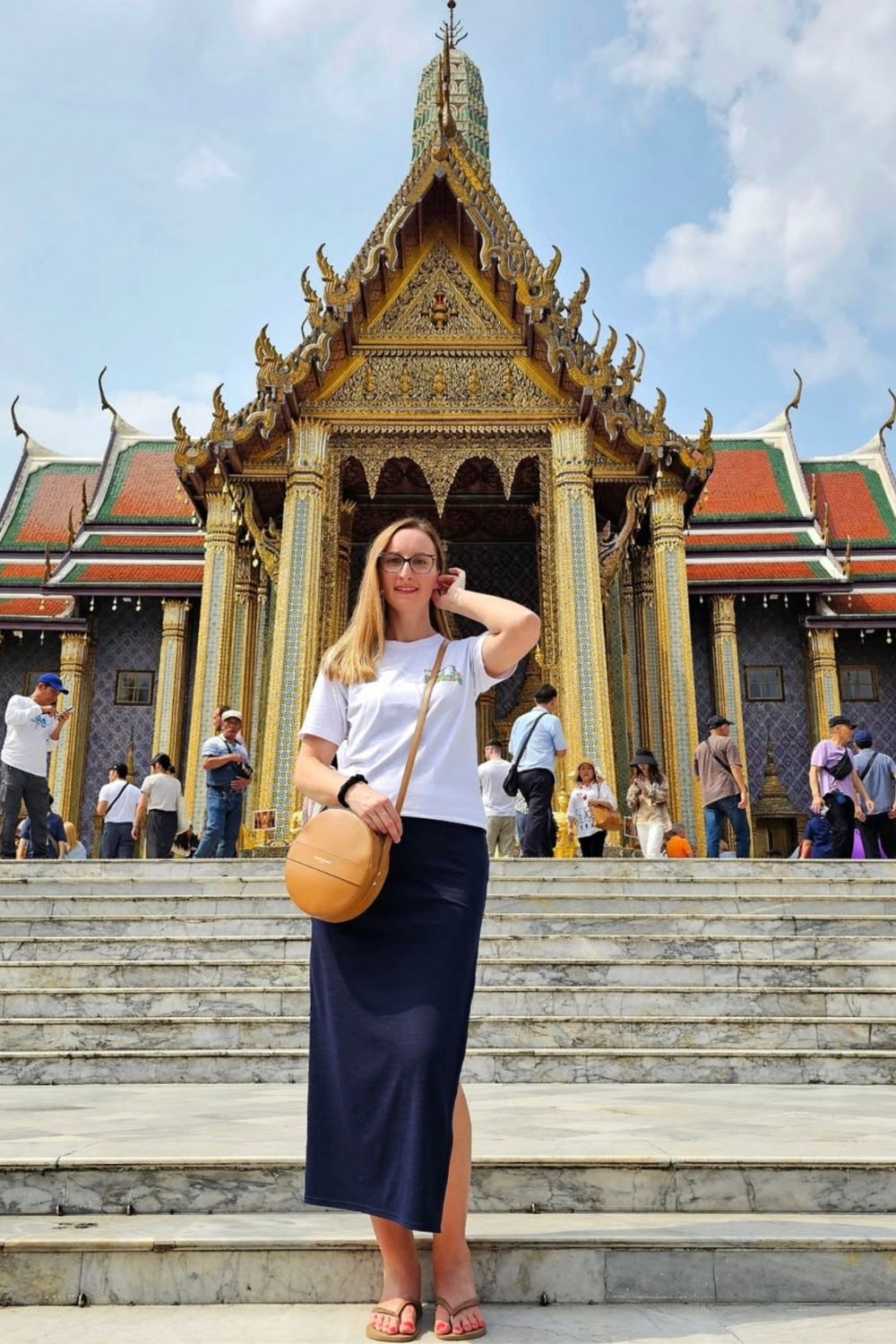 Stylish and practical Bangkok outfit ideas for every activity—from temples to rooftop bars. Get travel-friendly fashion tips and packing advice! Bangkok Outfit, Bangkok Outfit Ideas, Bangkok Outfit Travel Ootd, Bangkok Thailand Outfit Ideas, Wat Arun Bangkok Outfit, Bangkok Thailand Aesthetic Outfit, Bangkok Temple Outfit, Grand Palace Bangkok Outfit, Bangkok Travel Outfit, Bangkok Summer Outfit, Bangkok Ootd Outfit, Bangkok Trip Outfit, Bangkok Packing List, What To Wear In Bangkok Thailand Stylish and practical Bangkok outfit ideas for every activity—from temples to rooftop bars. Get travel-friendly fashion tips and packing advice! Bangkok Outfit, Bangkok Outfit Ideas, Bangkok Outfit Travel Ootd, Bangkok Thailand Outfit Ideas, Wat Arun Bangkok Outfit, Bangkok Thailand Aesthetic Outfit, Bangkok Temple Outfit, Grand Palace Bangkok Outfit, Bangkok Travel Outfit, Bangkok Summer Outfit, Bangkok Ootd Outfit, Bangkok Trip Outfit, Bangkok Packing List, What To Wear In Bangkok Thailand